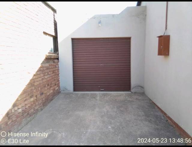 2 BEDROOM HOUSE FOR SALE IN SOSHANGUVE FF